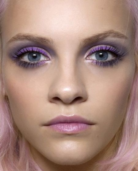 Radiant Orchid Trend Alert